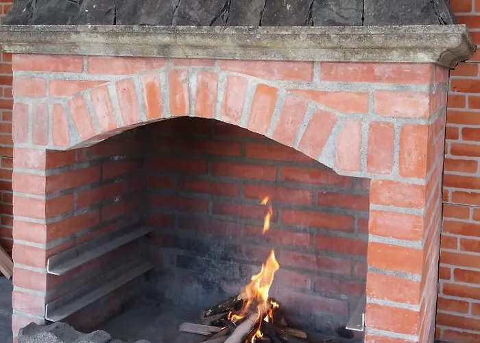 アパート Quintal D'angra アングラ・ド・エロイーズモ