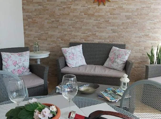 アパート Quintal D'angra アングラ・ド・エロイーズモ